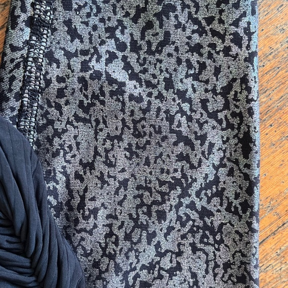 Beyond the Bump by Beyond Yoga Maternity Ombre Leggings Sz S - Picture 8 of 8